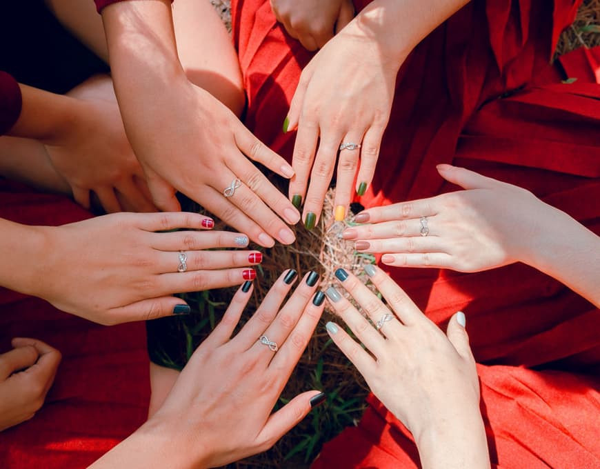 Découvrez le « hand art », nouvelle tendance manucure